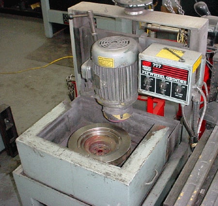 Flywheel grinder